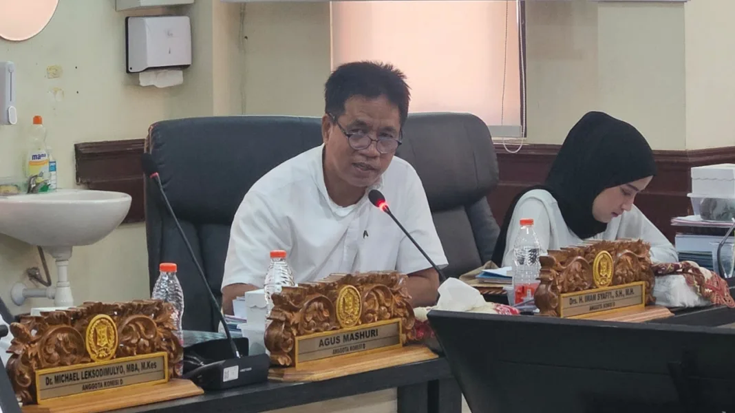 DPRD Desak Pemkot Surabaya Hentikan Proyek Tiga SMPN Baru