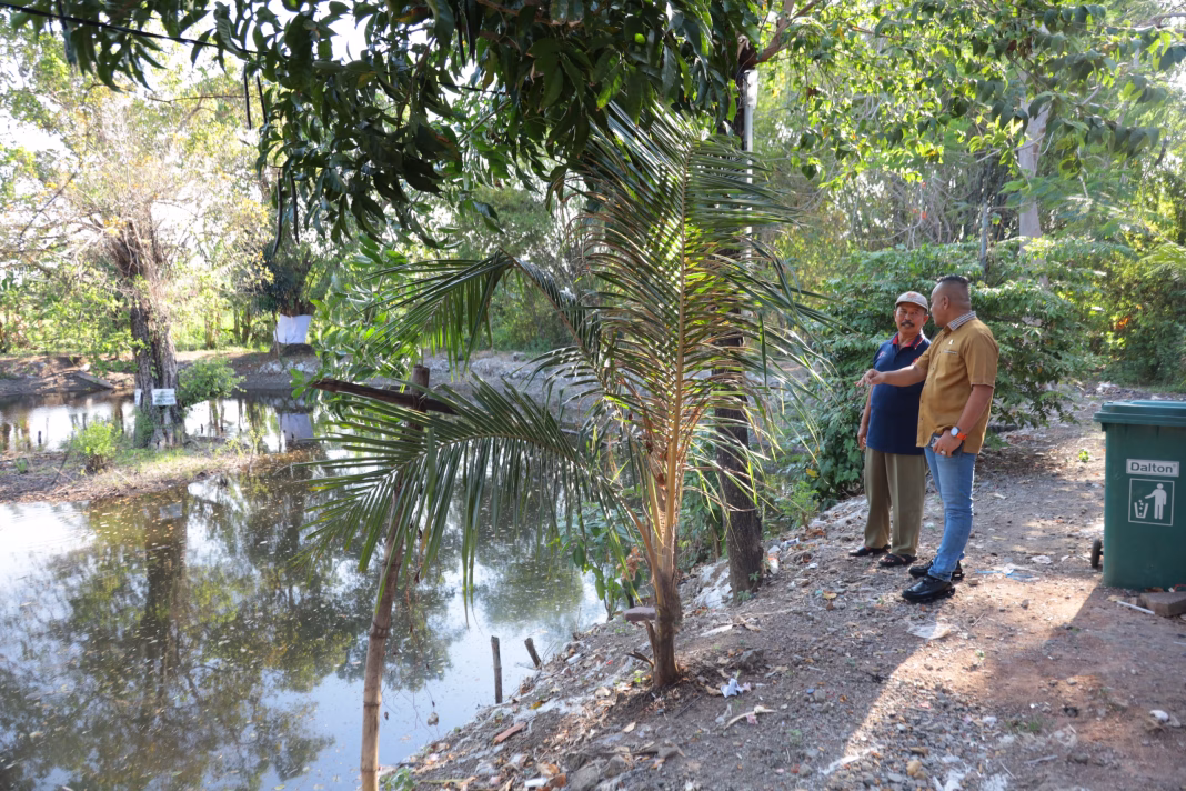 Dakel Surabaya Mandek, Cak Yebe Biayai Plengsengan Telogo Sepat Pribadi Dakel Surabaya Mandek, Cak Yebe Biayai Plengsengan Telogo Sepat Pribadi
