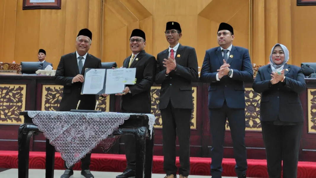 DPRD dan Pemkot Surabaya Sepakati APBD 2026 Sebesar Rp12,7 Triliun