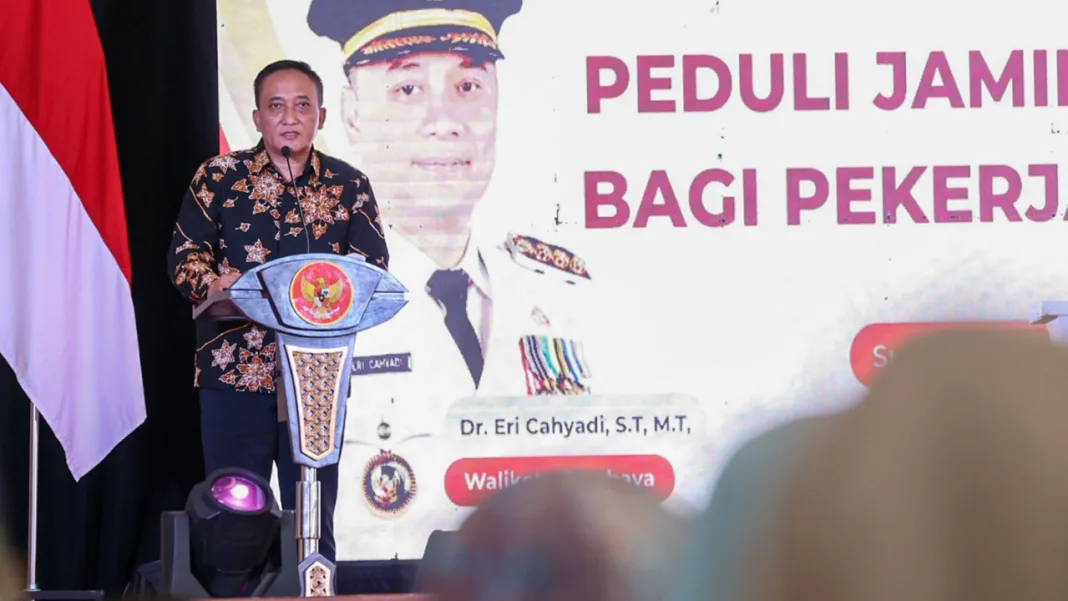 Pemkot Surabaya Tegaskan Kewajiban BPJS untuk Tekan Kemiskinan Baru