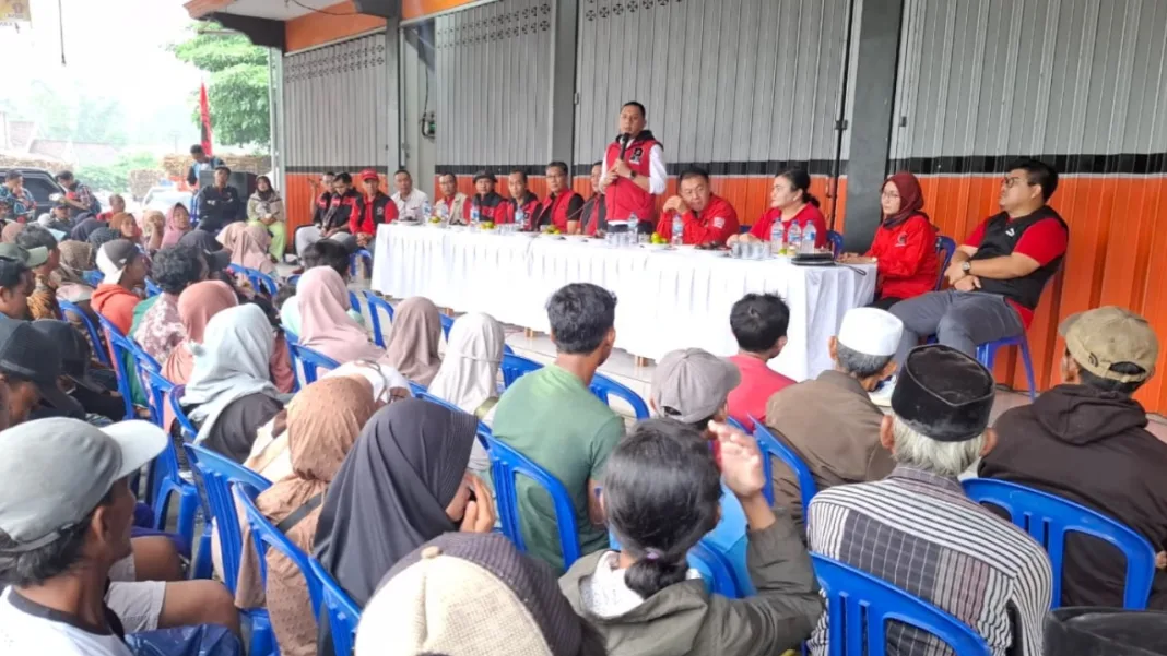 PDI Perjuangan Jatim Salurkan Bantuan Warga Terdampak Erupsi Semeru Lumajang