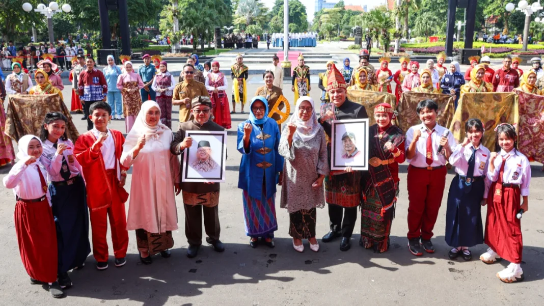 Peringatan HGN Surabaya Hadirkan Menteri dan Fokus Perlindungan Profesi Guru