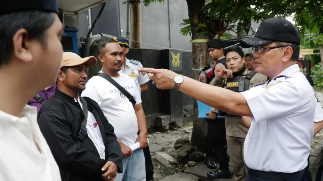 Jukir Langgar Wilayah, Dishub Surabaya Tindak Sekaligus Awasi Parkir