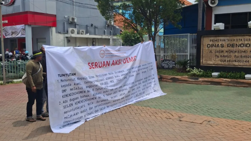 Dispendik Surabaya Diduga Menyimpang Kelola Dana BOSP Rp16 Miliar