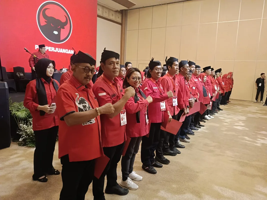 Armuji Pimpin DPC PDIP Surabaya Fokus Pemilih Muda