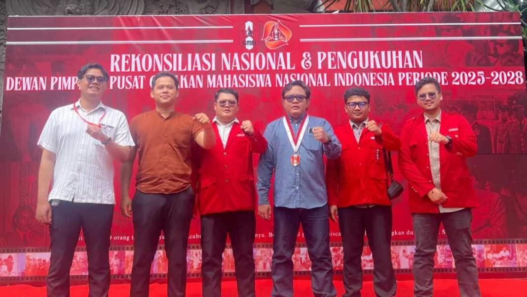 GMNI Surabaya Tegaskan Polri Harus Tetap Bertanggung Jawab Kepada Presiden