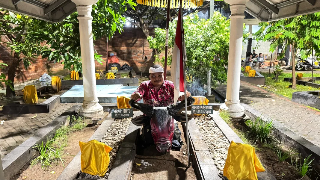 HUT Ke-53 PDIP Surabaya Dirayakan Tumpengan di Pesarean Pengging