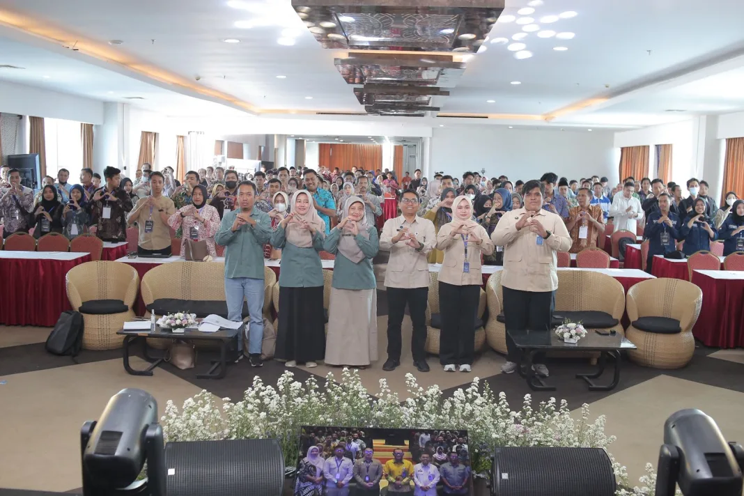 Program MBG Diperkuat, Penjamah Makanan di Jember Ikuti Bimtek Keamanan Pangan