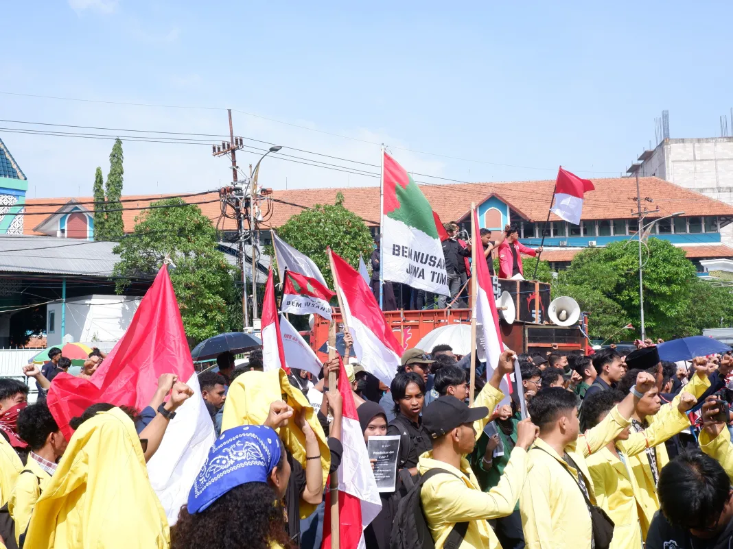 Refleksi Supersemar, BEM Nusantara Jatim Ingatkan Bahaya Militerisme dalam Demokrasi