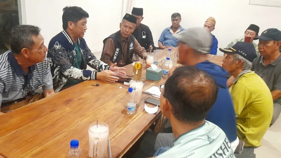 Ngopi Bareng Warga Babat Jerawat, Agus Mashuri Kawal Pembangunan