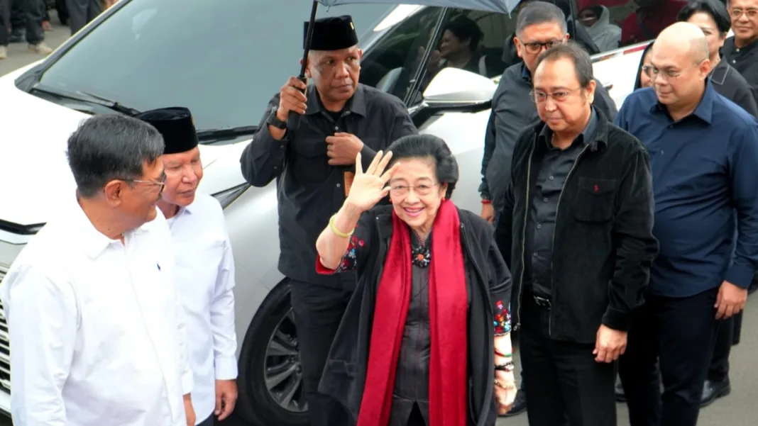 Megawati dan Kader PDIP Ziarah ke Makam Bung Karno, Istana Gebang Siap Diresmikan