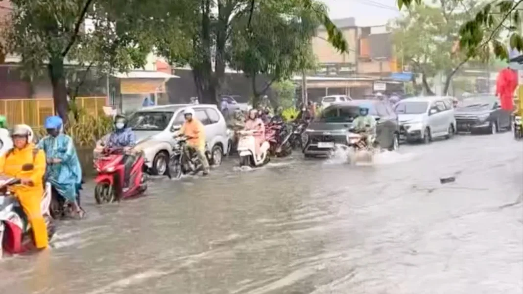 Banjir Surabaya Kian Kompleks, DPRD Tekankan Penanganan Terintegrasi Menyeluruh