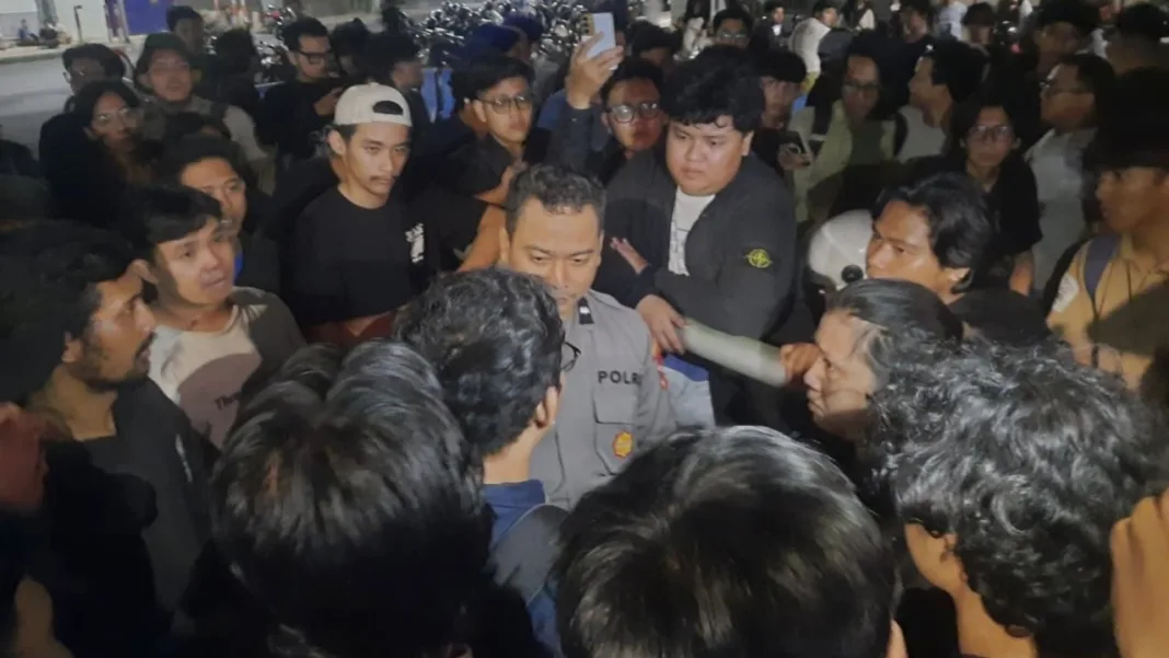 LBH Surabaya Soroti Penangkapan Demonstran, Sebut Penghalangan Bantuan Hukum Terus Berulang