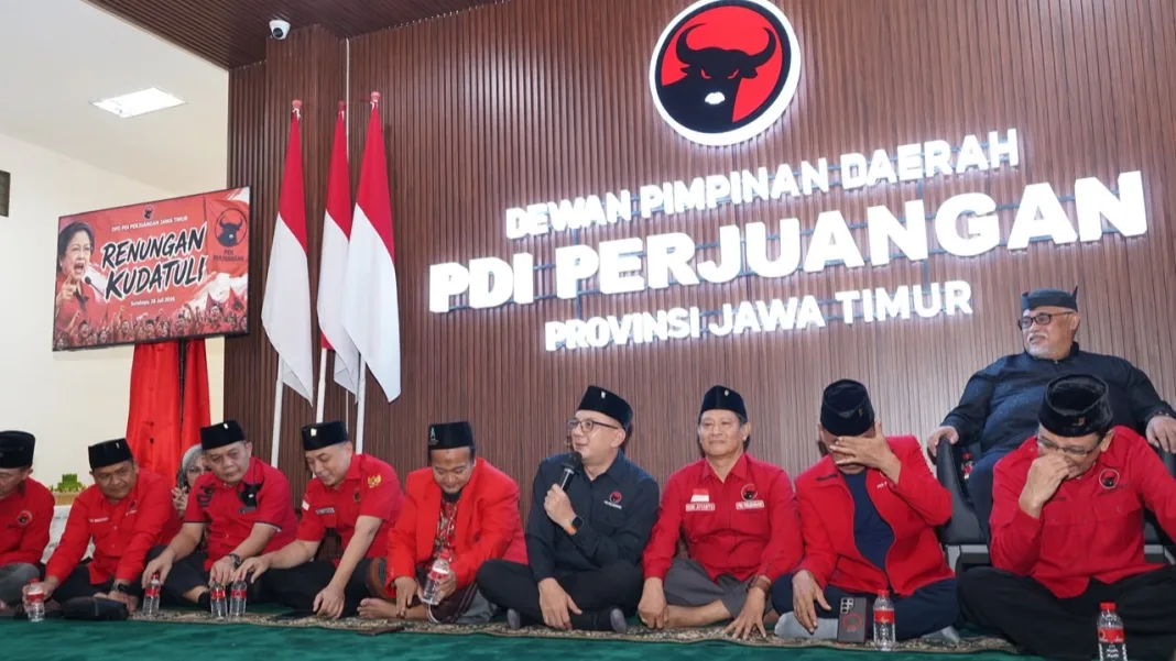 Deni Wicaksono Tegaskan Jas Merah Perkuat Soliditas Kader PDI Perjuangan Jawa Timur