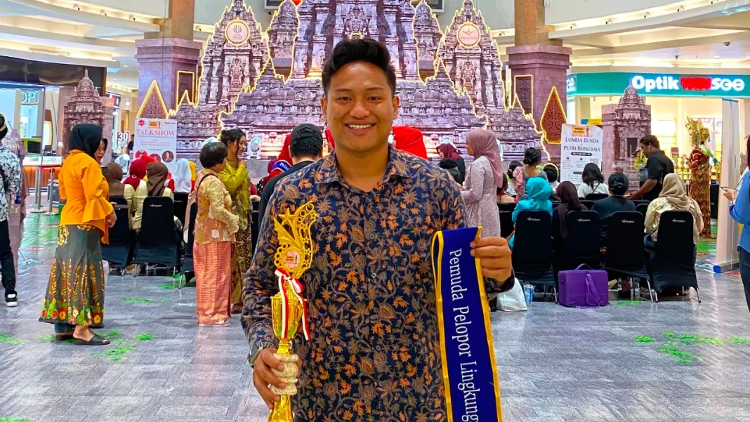 Ketua BEM Universitas Hang Tuah Raih Penghargaan Maritim Jawa Timur