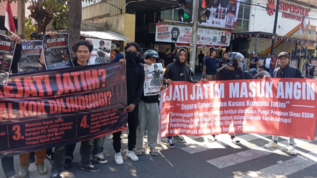 Bara Rakyat Jatim Tuduh Ada Pembungkaman Aksi di Kejati