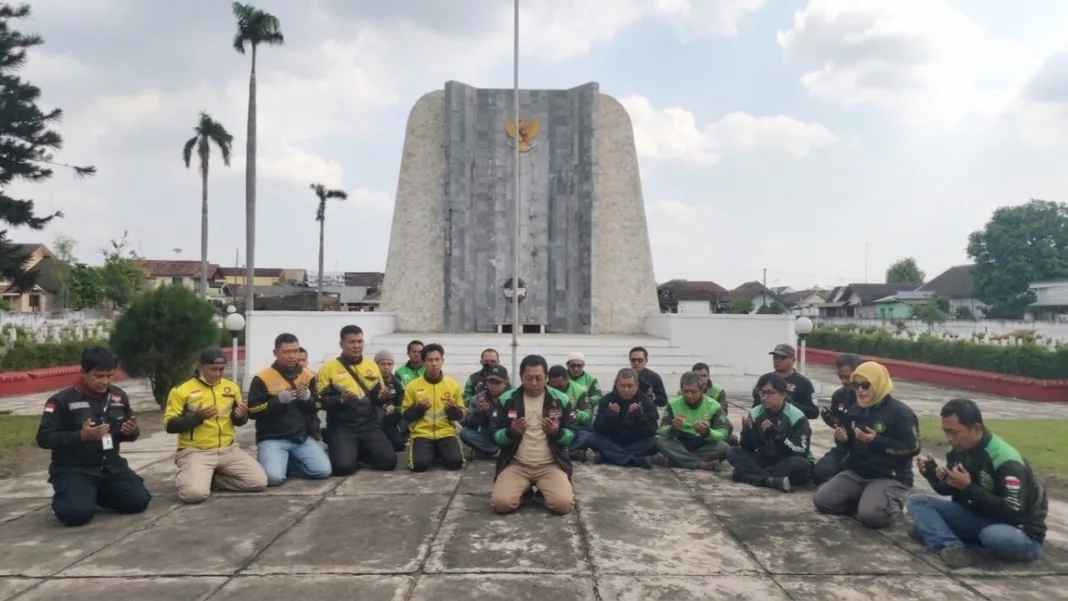 Setahun Affan Kurniawan Gugur, Garda Jatim Gelar Doa di Kediri
