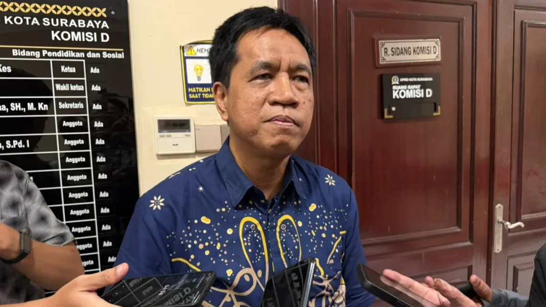 Desil Naik, Bantuan Warga Miskin Surabaya Terancam Hilang