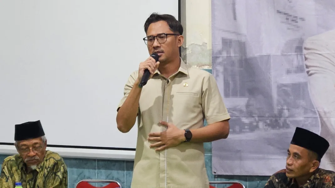 2 Tahun Prabowo-Gibran, Azhar Kahfi Desak Pemkot Surabaya Percepat Digitalisasi dan Berantas Pungli